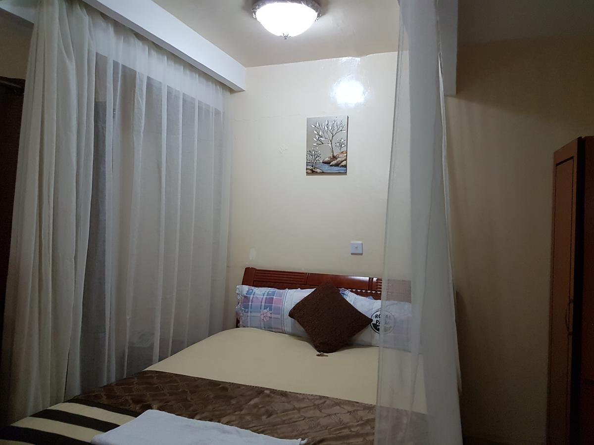 Royal Palm Hotel And Suites Накуру Екстер'єр фото